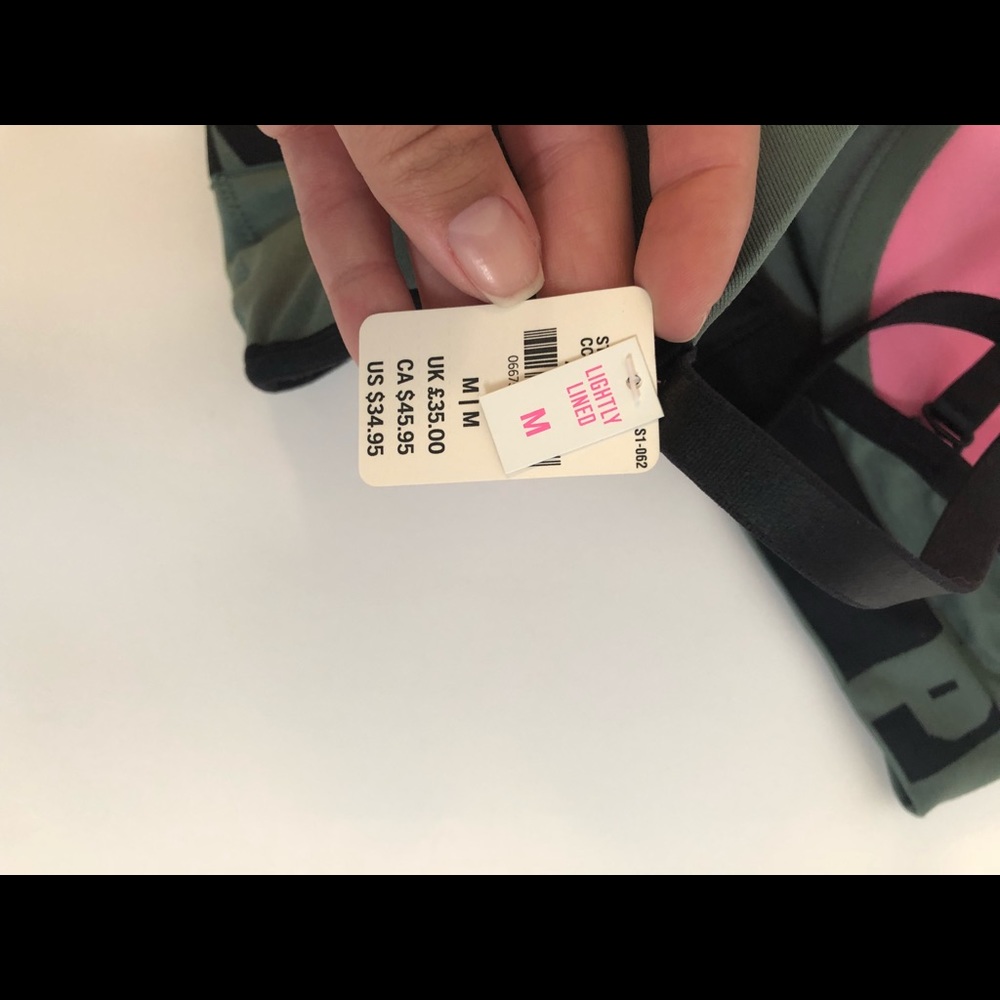 Victoria Secret Bra - Picture 5 of 5